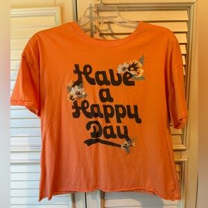 Cropped Graphic Tee "Have a Happy Day" Size XL